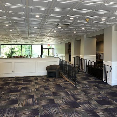 The Avenue Hotel Newark Bagian luar foto