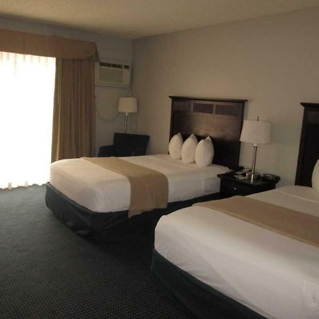 The Avenue Hotel Newark Bagian luar foto