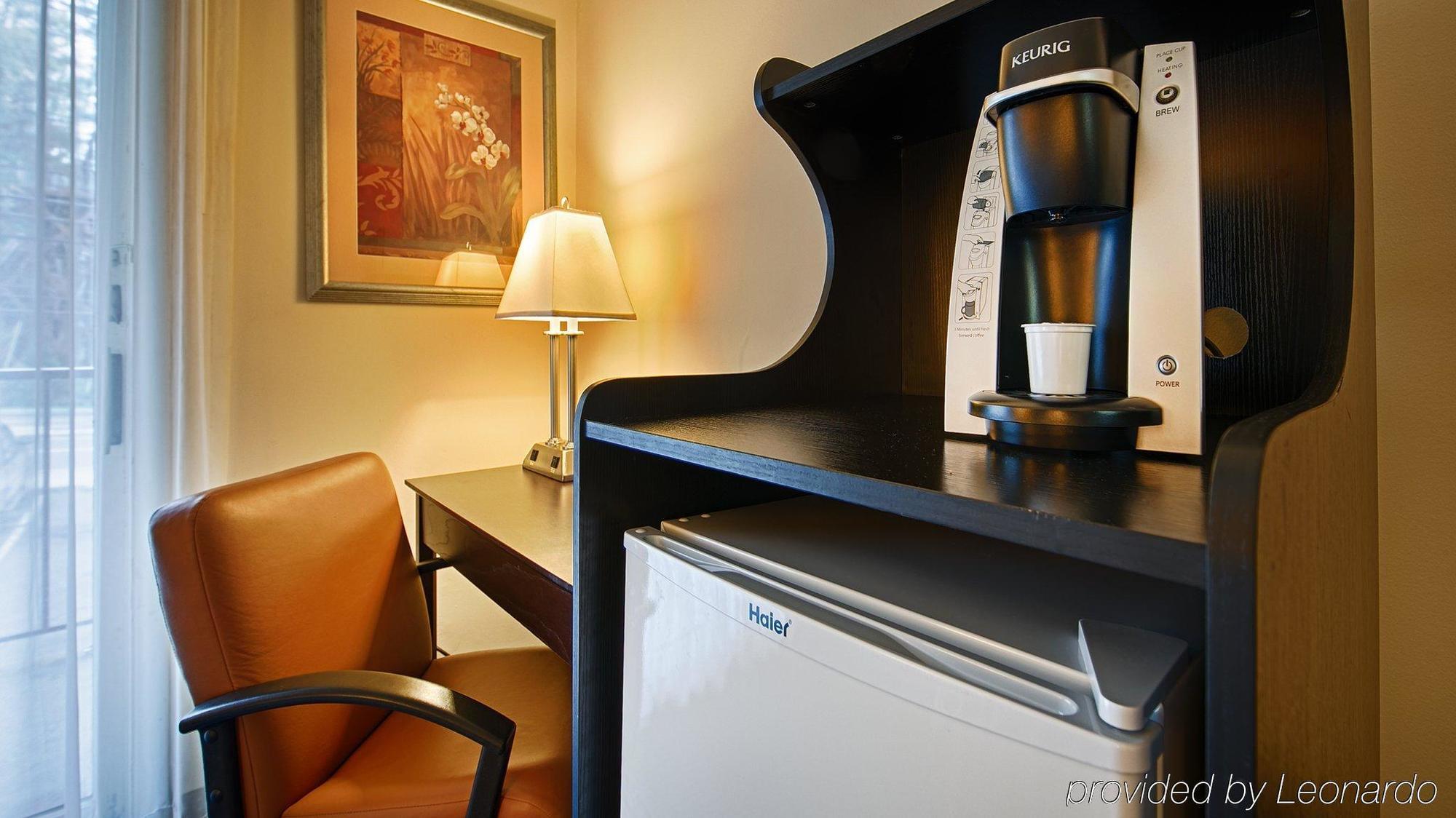 The Avenue Hotel Newark Bagian luar foto