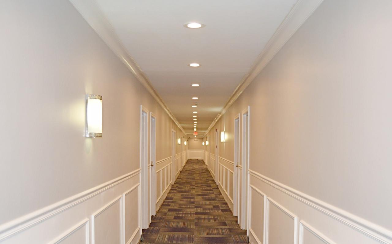 The Avenue Hotel Newark Bagian luar foto